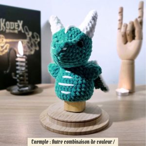 Dragon sur socle | Couleurs personnalisables – Image 9