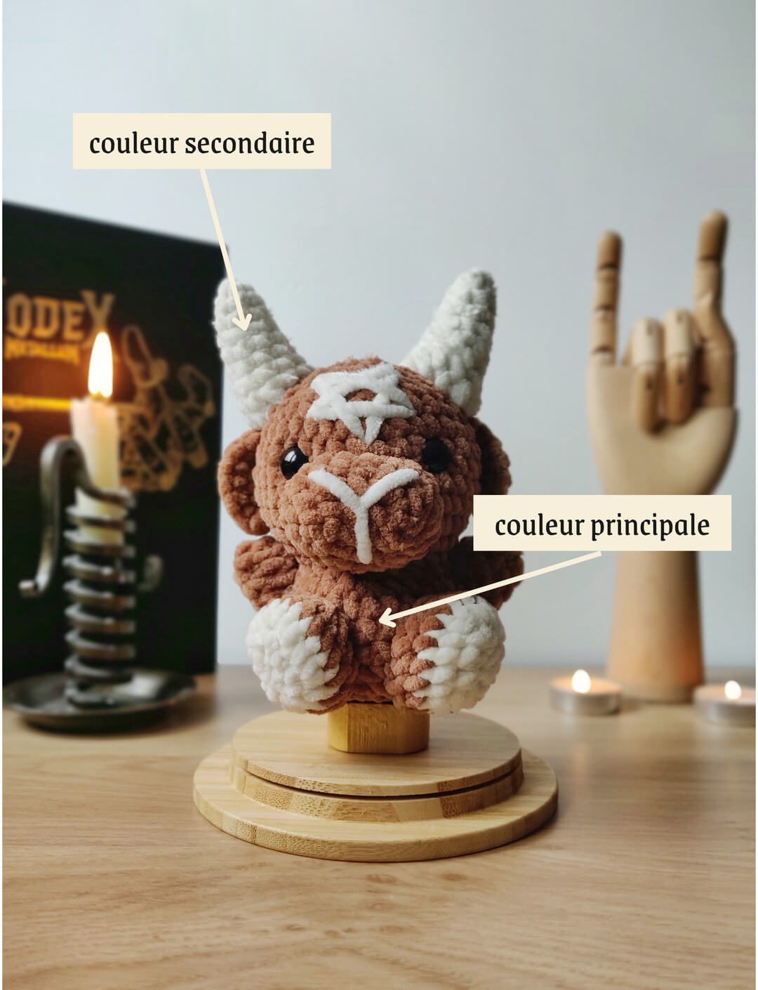 Baphomet sur socle | Couleurs personnalisables – Image 4
