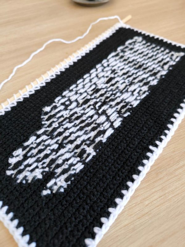Tapisserie "M*rde" au Crochet - Produit fini