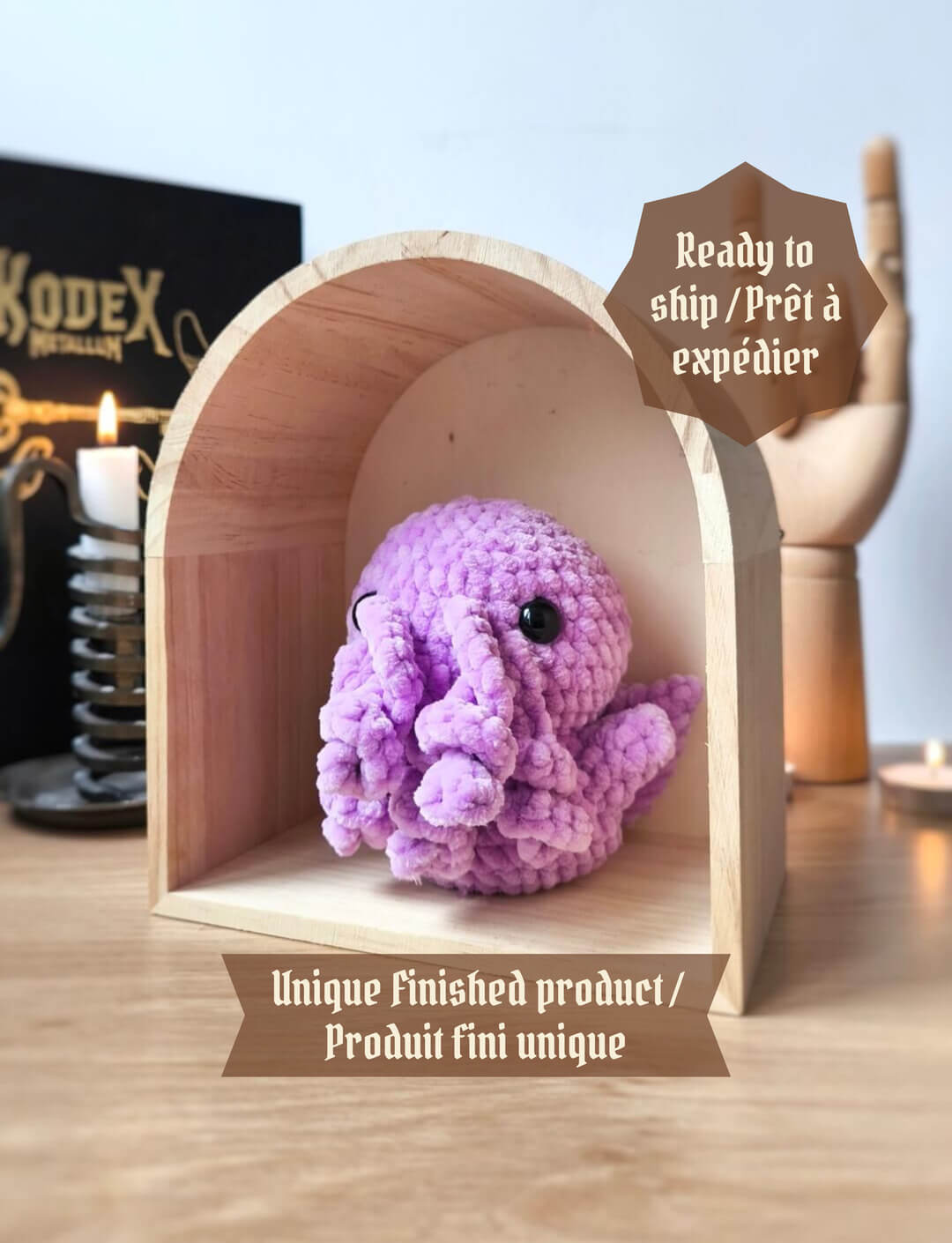 amigurumi cthulhu lilas sous arche