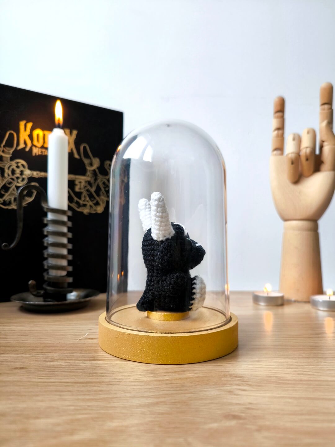 Mini Baphomet sous Cloche | Couleurs personnalisables – Image 5