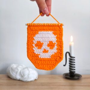 Mini Tapisserie Crâne au Crochet - Produits finis – Image 7