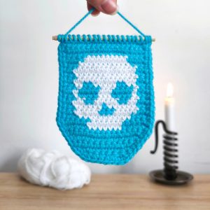 Mini Tapisserie Crâne au Crochet - Produits finis – Image 4