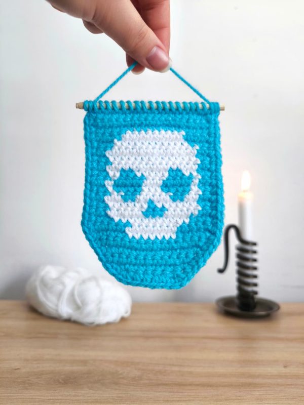 Mini Tapisserie Crâne au Crochet - Produits finis