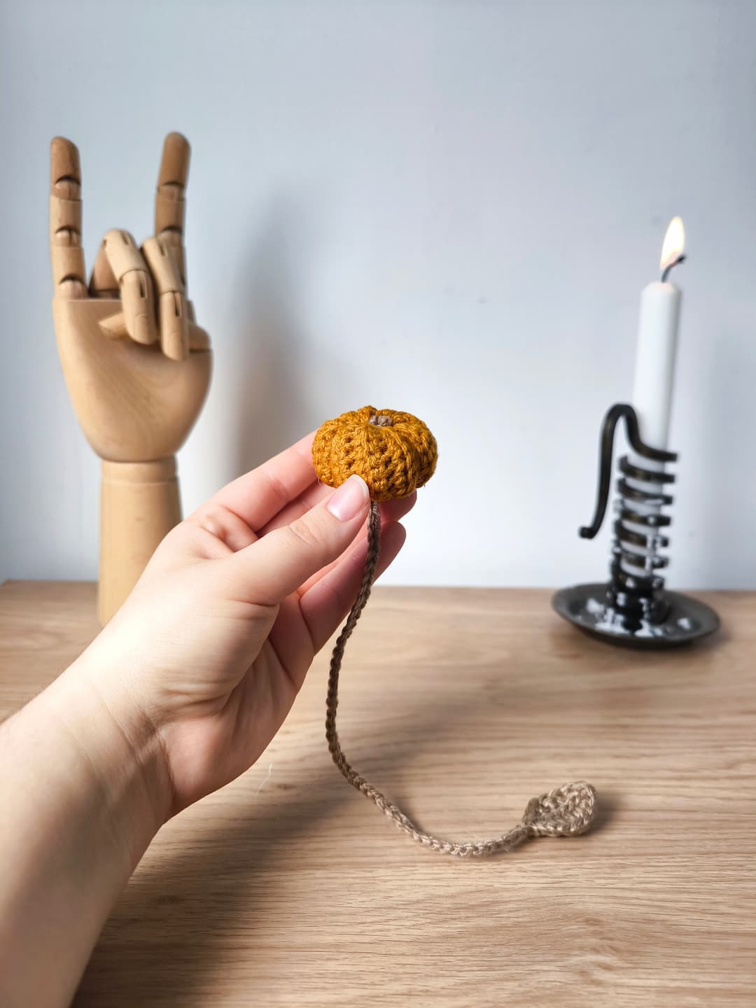 Marque-page citrouille au crochet - Sur commande – Image 7