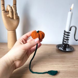 Marque-page citrouille au crochet - Sur commande – Image 8