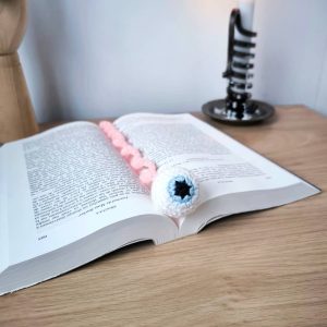 Marque-page œil au crochet - Produit fini – Image 10