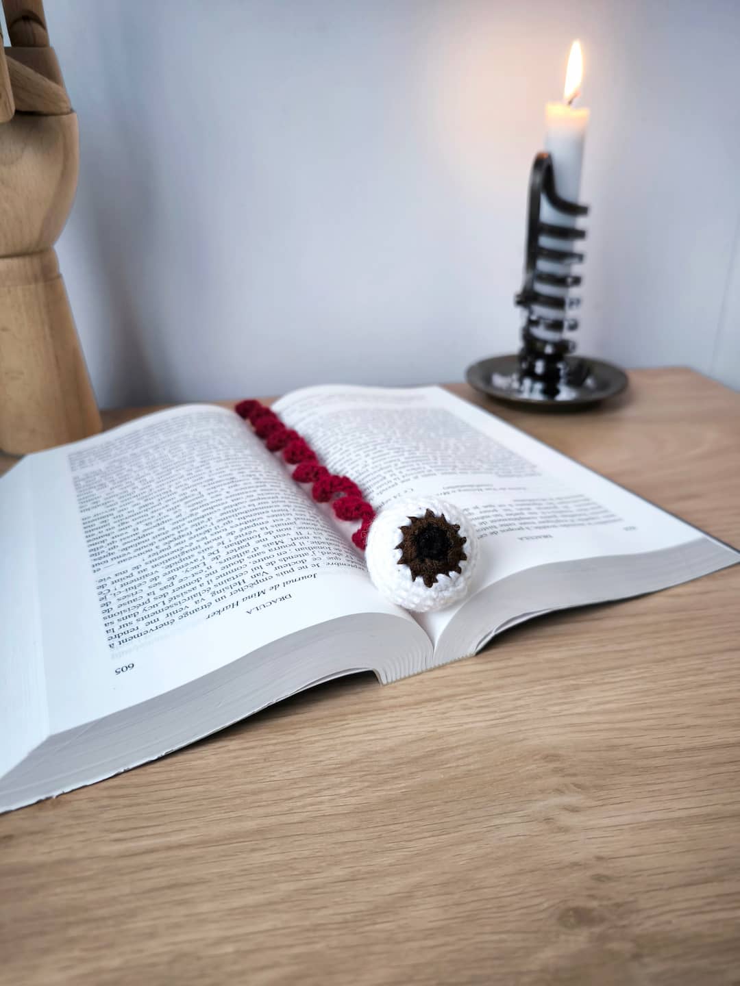 Marque-page œil au crochet - Produit fini – Image 11