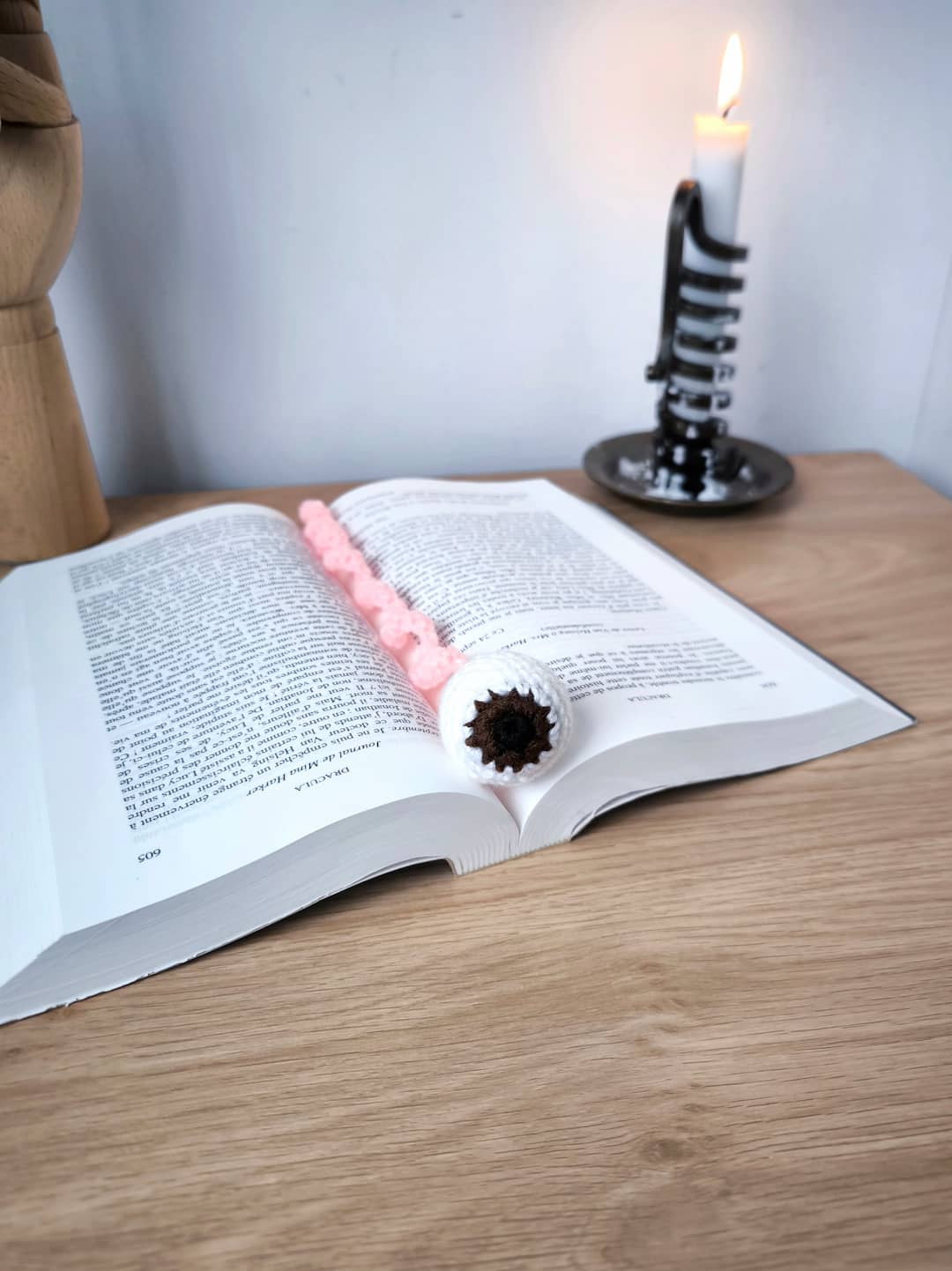 Marque-page œil au crochet - Produit fini – Image 12
