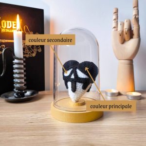 Cœur empoisonné en crochet sous cloche | Couleurs personnalisables – Image 4