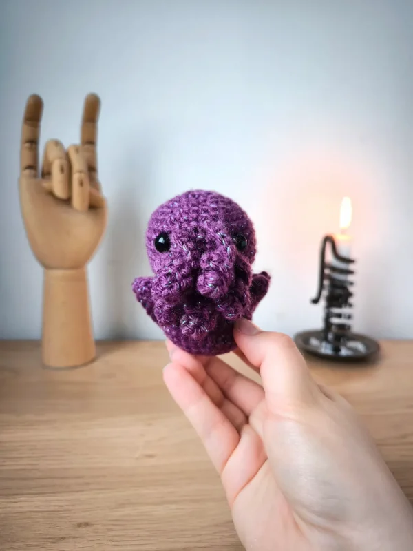 Mini Cthulhu sous Cloche Prune et Paillettes | Produit exclusif