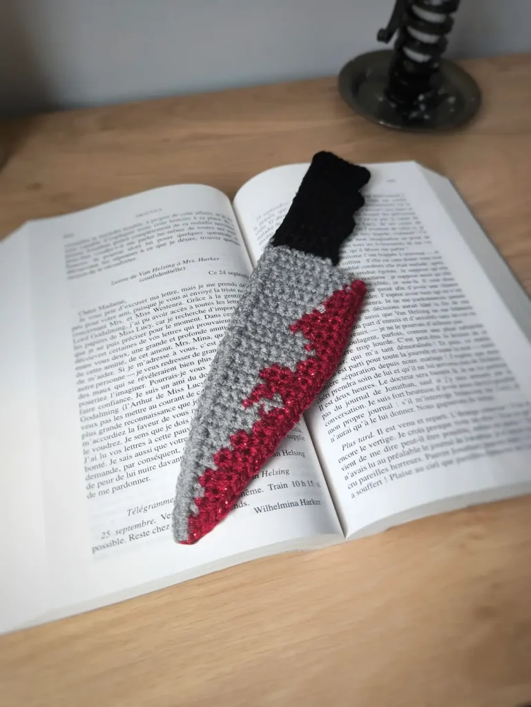 Marque-page Couteau au crochet - Produit fini