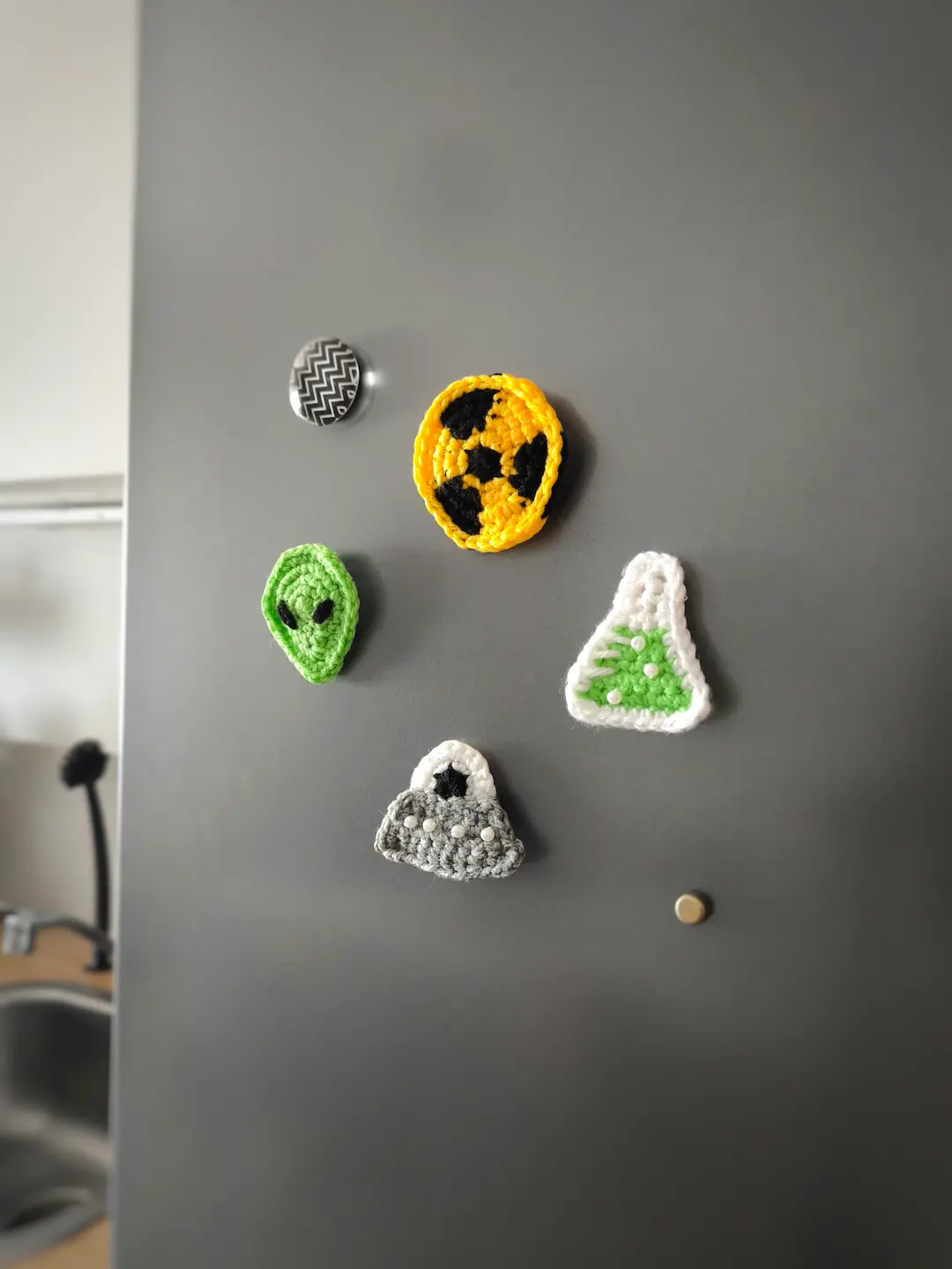 Magnets "Zone 51" au crochet - Produits finis – Image 16