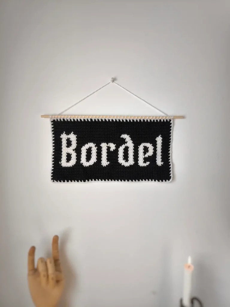 Patron Tapisserie au Crochet "B*rdel" - Produit numérique FR ou EN